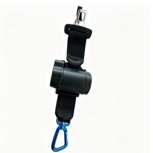 Auto-Lock Retractable Dog Car Safety Tether Auto-Lock Retractable Dog Car Safety Tether